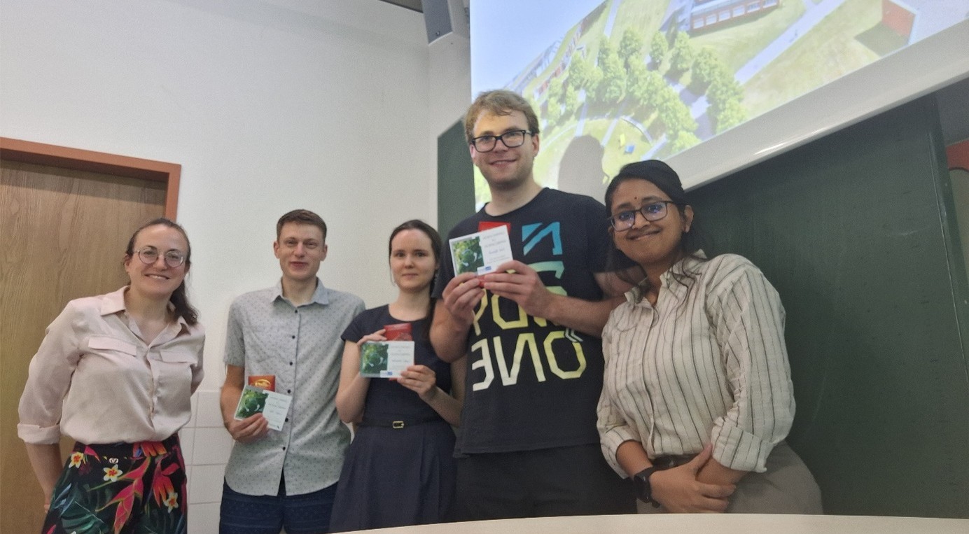 group picture of all participants of the course